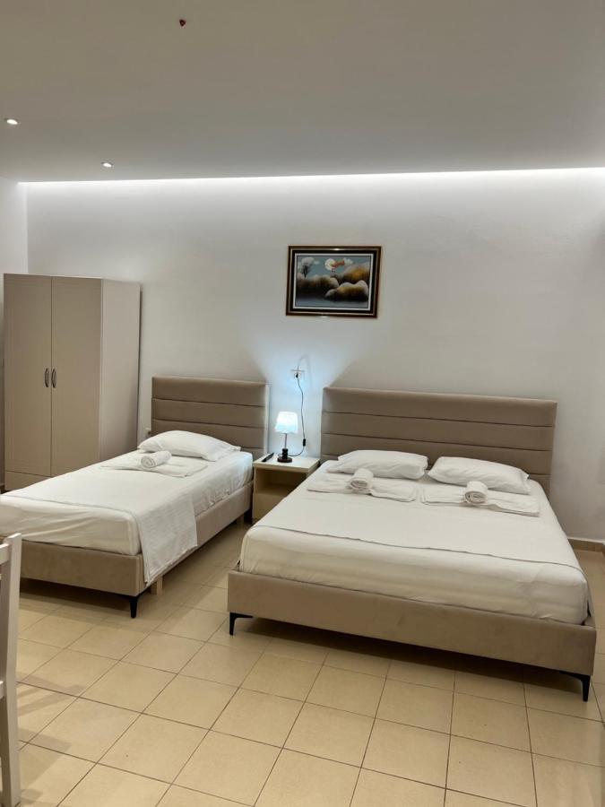 Hotel Moscopole Ksamil Luaran gambar