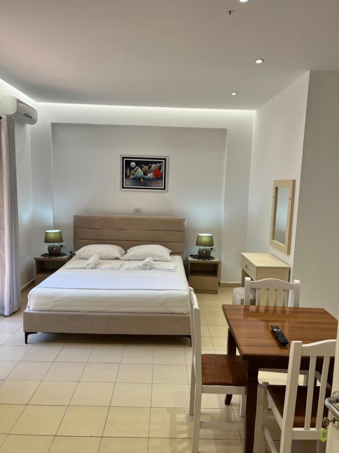 Hotel Moscopole Ksamil Luaran gambar