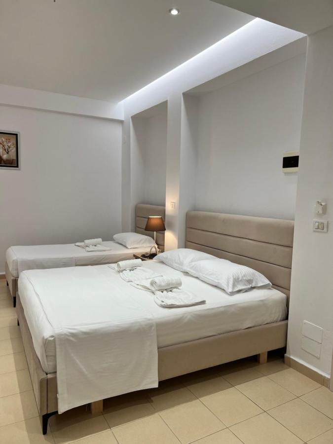 Hotel Moscopole Ksamil Luaran gambar