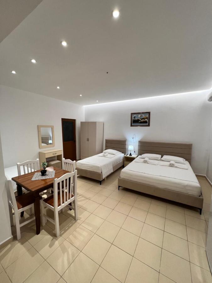 Hotel Moscopole Ksamil Luaran gambar