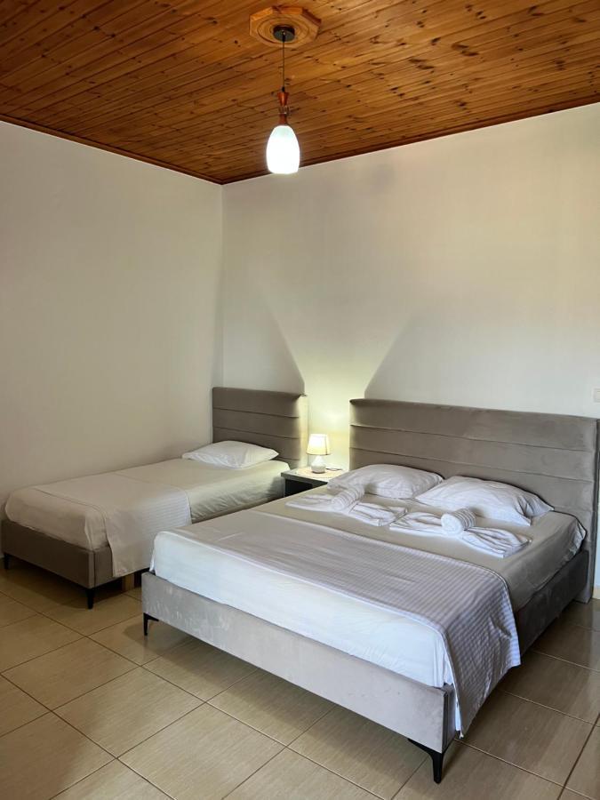 Hotel Moscopole Ksamil Luaran gambar