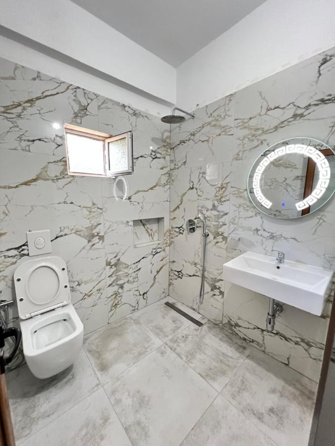 Hotel Moscopole Ksamil Luaran gambar