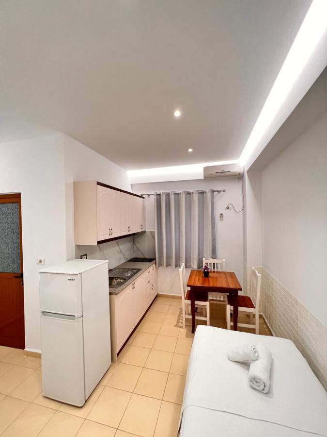 Hotel Moscopole Ksamil Luaran gambar