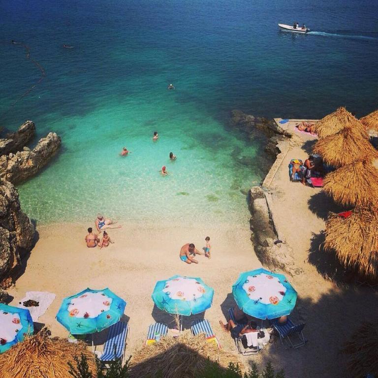 Hotel Moscopole Ksamil Luaran gambar