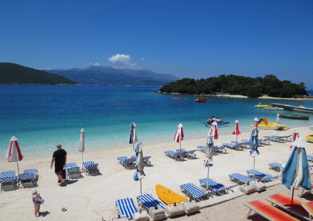 Hotel Moscopole Ksamil Luaran gambar