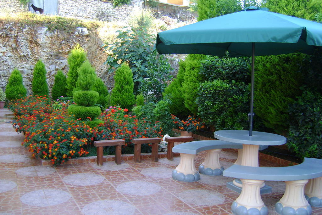 Hotel Moscopole Ksamil Luaran gambar